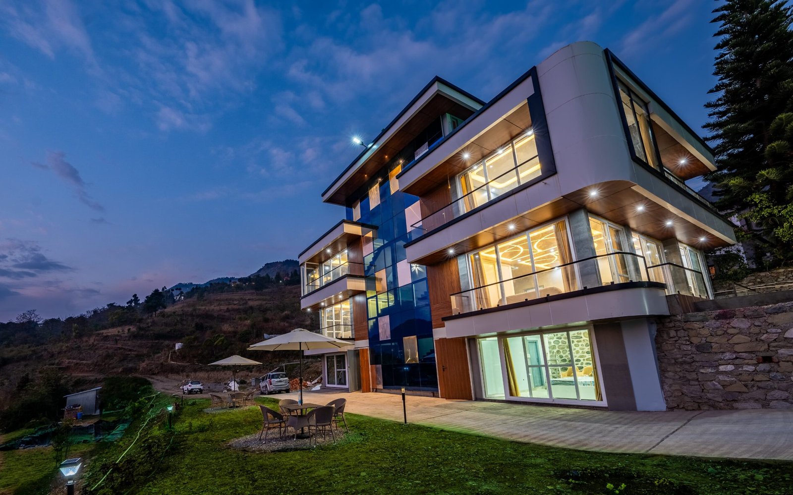 WhatsApp Image 2025-03-23 at 1.42.03 AM (2)