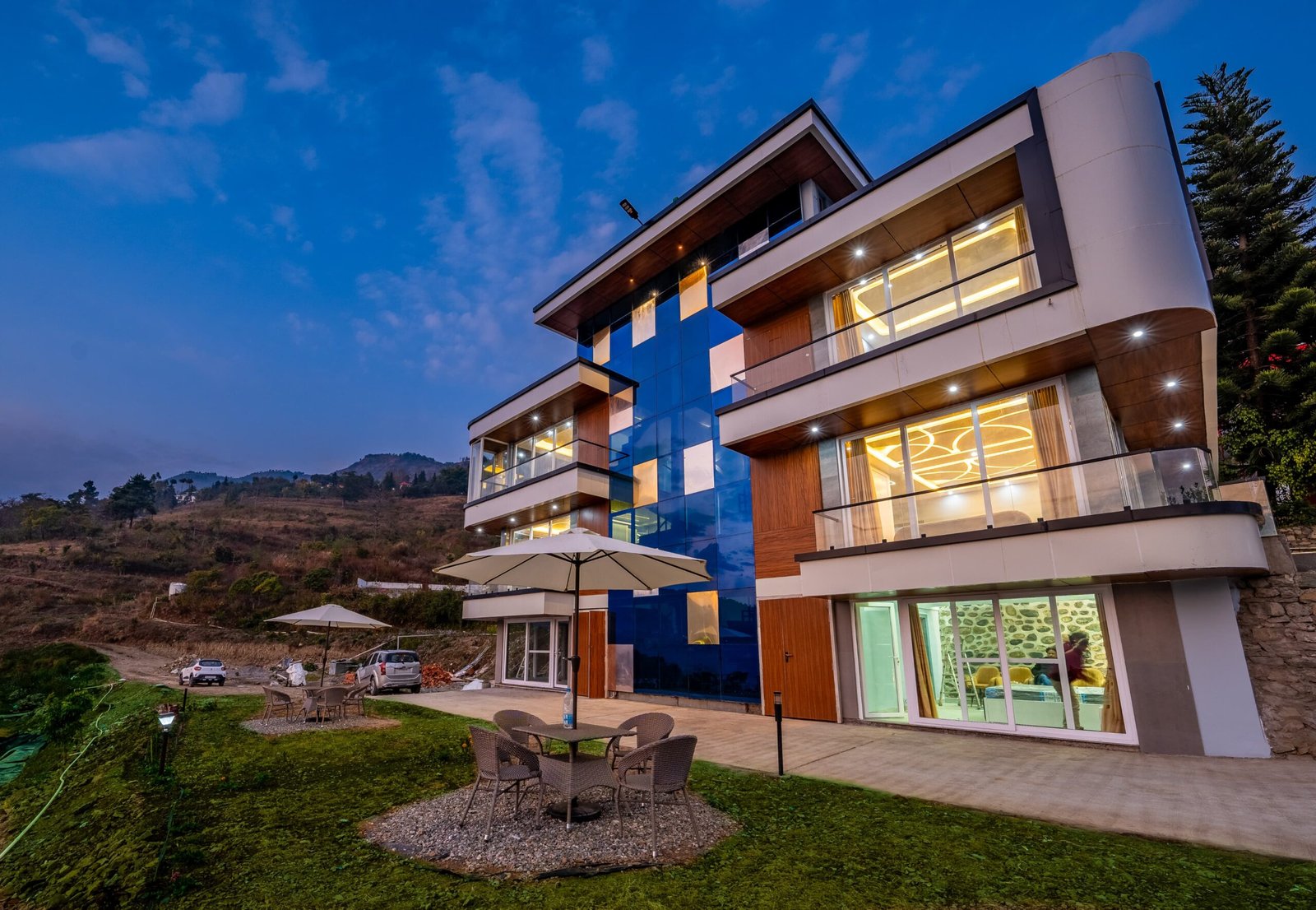 WhatsApp Image 2025-03-23 at 1.42.04 AM (2)